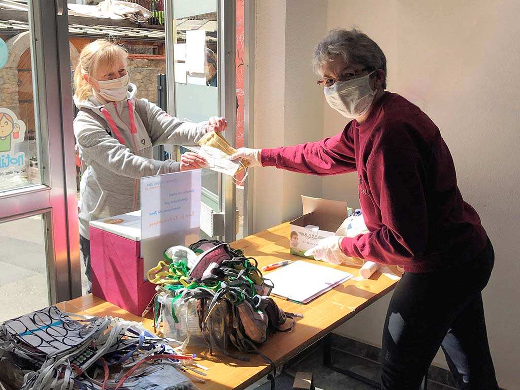 Bürgerstiftung Jena vergibt weiterhin kostenfreie Masken an alle