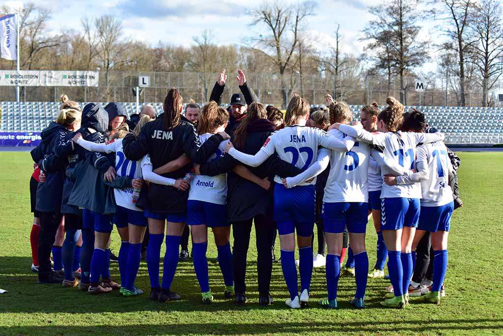 FF USV JENA gewinn das 11-Freundinnen-Fernduell gegen SC Sand 7:5 (3:3)