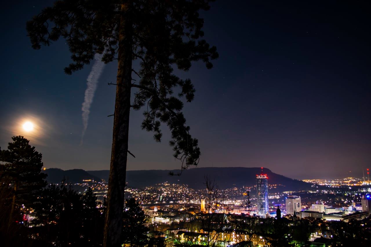 Nachtpanorama von Jena, Langzeitbelichtung und Lichtexperimente