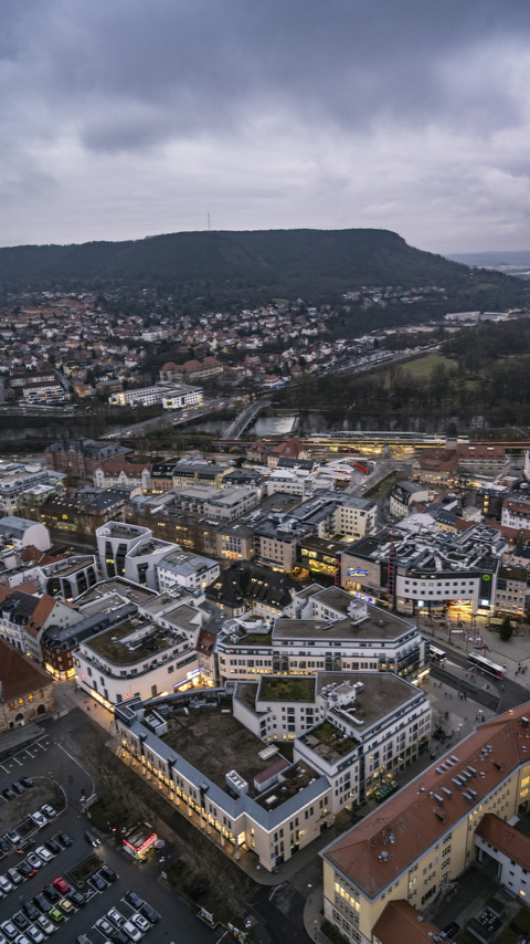 Jena betrachtet aus luftiger Höhe, vom Jentower aus.