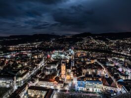 Gasversorgungskrise: 15 öffentliche Gebäude in Jena zuküftig ohne Beleuchtung. Dadurch werden rund 30.000 kWh pro Jahr eingespart. Symbolfoto: Frank Liebold // Jenafotografx