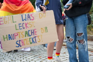 CSD Jena 2022 mit etwa 4500 Teilnehmer:innen am Samstag-Nachmittag, 30.07. - der größte in Thüringen. #vielfalt #respekt #toleranz // Foto: Frank Liebold, Jenafotografx