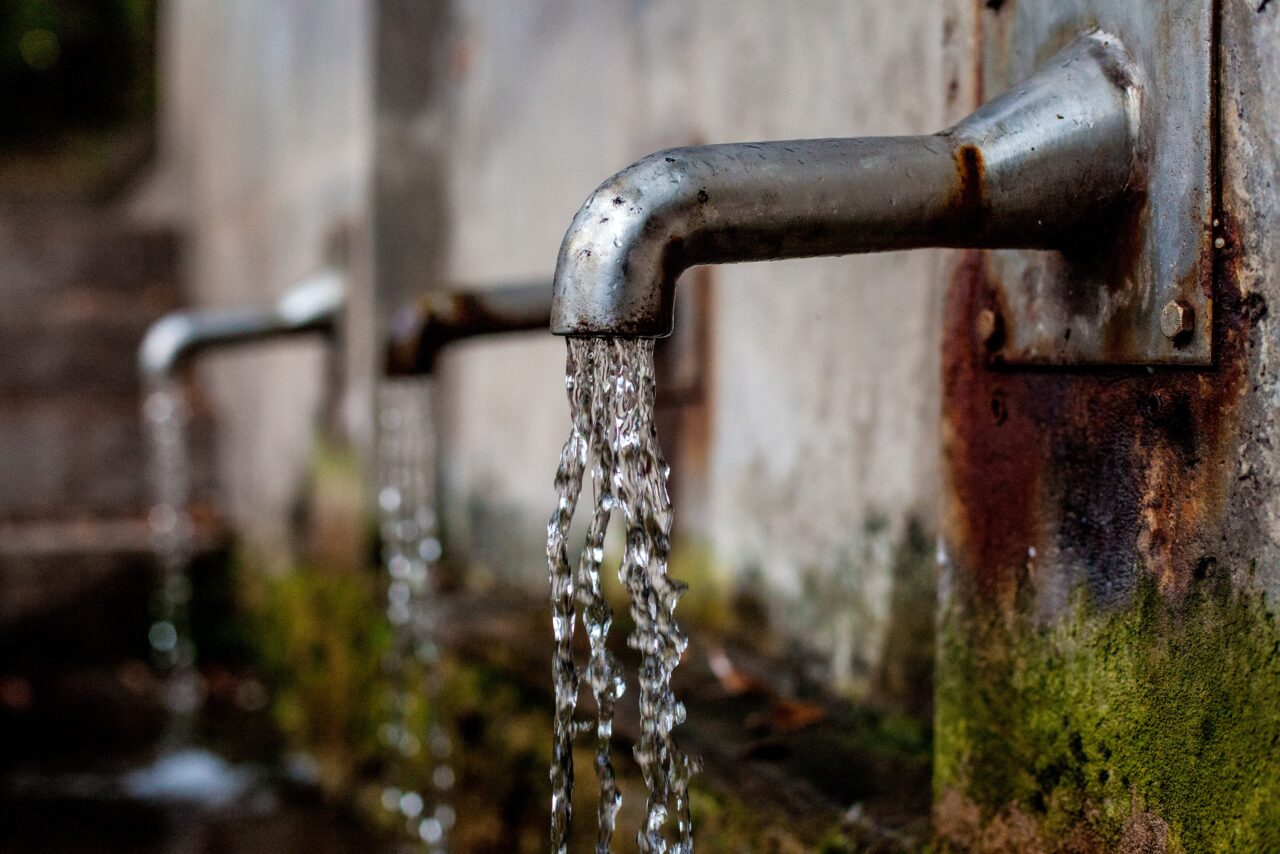 Trinkwasserbrunnen müssen in Jena Standard werden // Symbolfoto Pixabay, Fotograf: 3345408
