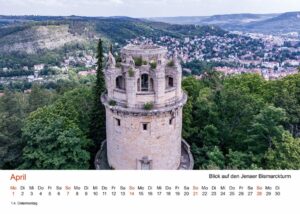 Jena Fotokalender 2024, April – Der Jenaer Bismarckturm, betrachtet aus luftiger Höhe.