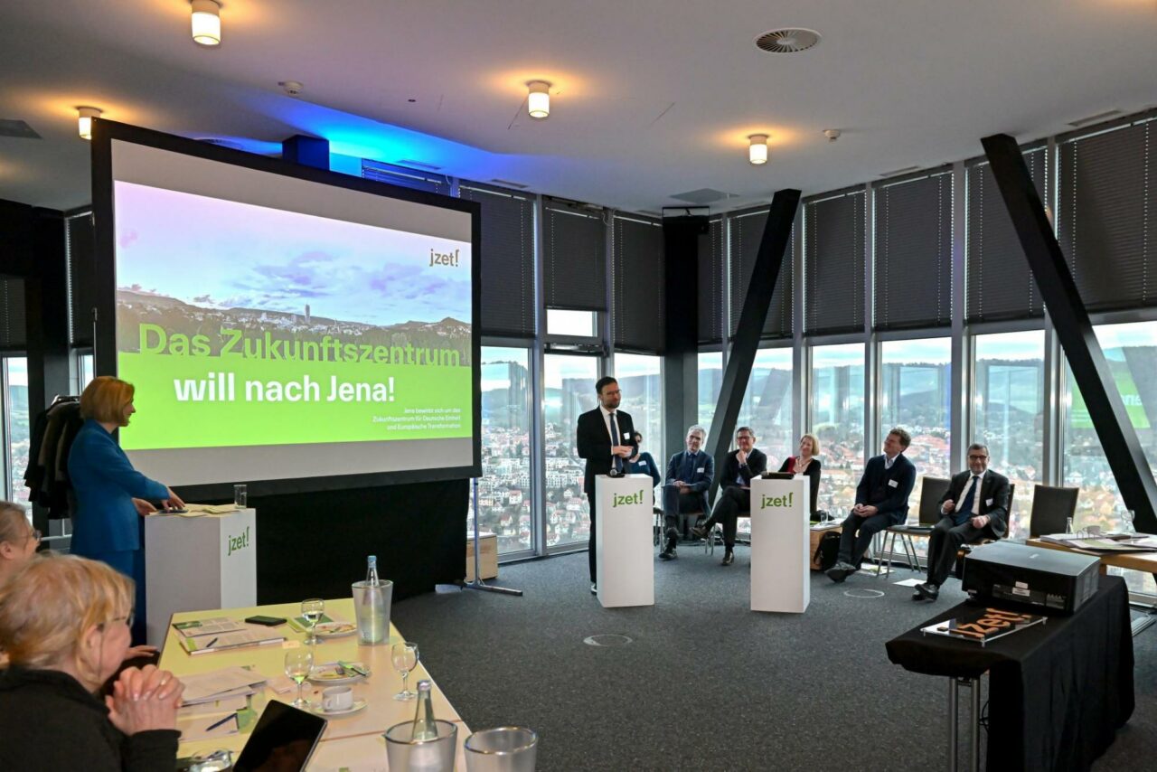 Jury für das Zukunftszentrum hat Jena besucht, Foto: Stadt Jena / Jürgen Scheere