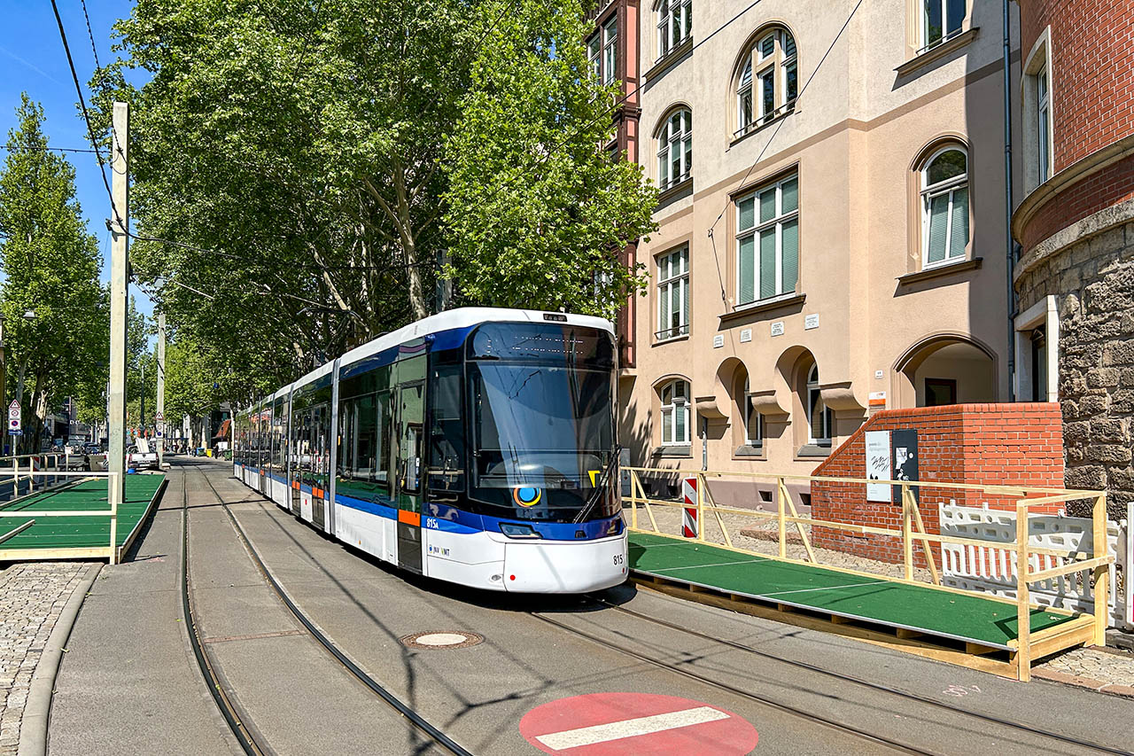 Einrichtung der Ersatzhaltestellen Löbdergraben. © Jenaer Nahverkehr; Frank Schein