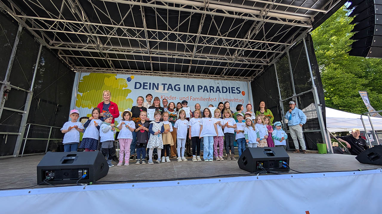 Auszeichnung für nachhaltige Stadtbegrünung: Kinder- & Jugend-Umweltpreis Jena 2025 geht an kreative Projekte von Kitas und Schulen – Engagement für Stadtgrün, Artenvielfalt und Umweltschutz begeistert Jury und Öffentlichkeit. Foto: Stadt Jena
