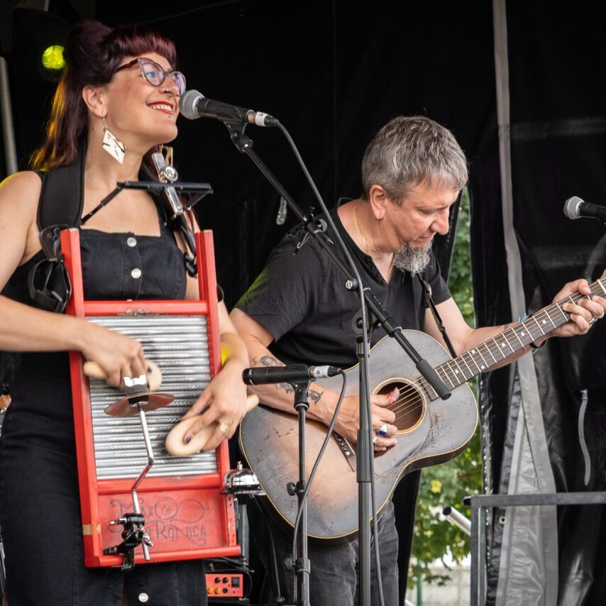 Max & Veronica live in Jena – BluesKaffee im F-Haus, Foto: WS-Banner F-Haus Jena // Max & Veronica