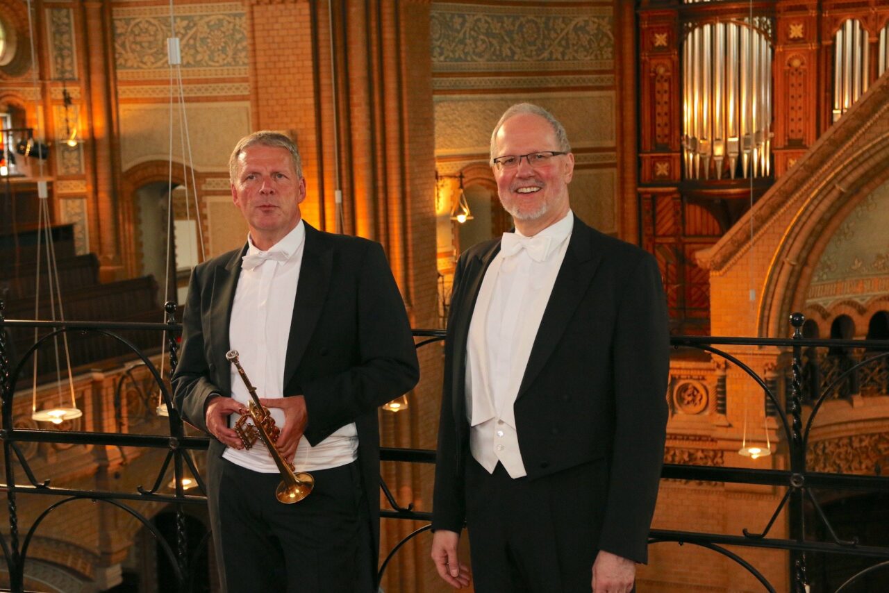 Orgelsommer Jena 2025: Konzert „In dir ist Freude“ am 2. Juli. Foto: Links zu sehen Prof. Uwe Komischke, rechts Thorsten Pech. // © Ansgar Friske