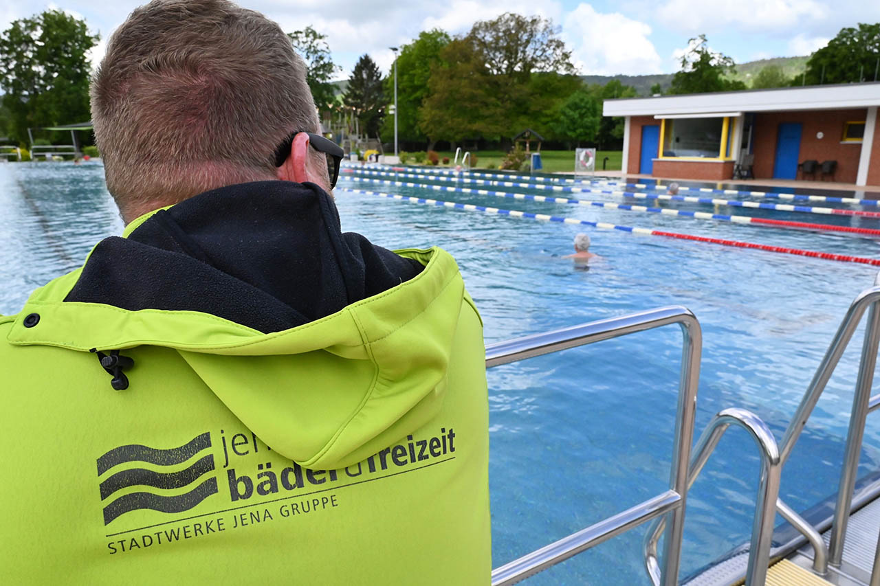Bis 10.08.2025: Kinder bis 14 Jahre erhalten in Jena kostenlosen Eintritt ins Ostbad & Südbad. Sommer genießen vor Schulstart! Foto: Stadtwerke Jena