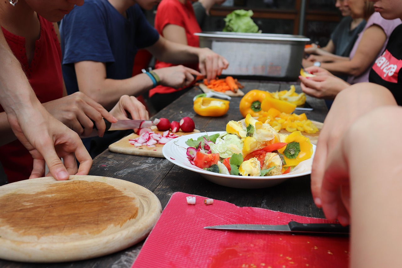 Die Stadt Jena unterstützt das Foodsharing-Café mit 2.700 €. Ein neuer Treffpunkt gegen Lebensmittelverschwendung und für Nachhaltigkeit. Symbolfoto via Pixabay