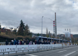 Gleisbau Burgaupark endet früher – Normalverkehr ab 29.11. Gleisbau am Burgaupark: Vorzeitiges Ende in Sicht, Normalfahrplan ab 29. November 2025. Foto: Stadtwerke Jena