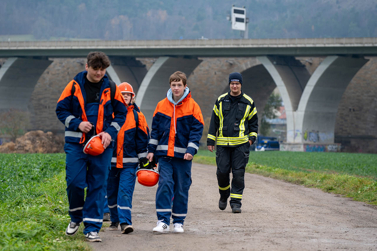 Wintergeländelauf der Jugendfeuerwehren Jena, Foto: Johannes Krey // THW Apolda Wintergeländelauf der Jenaer Jugendfeuerwehren, Foto: Johannes Krey // THW Apolda