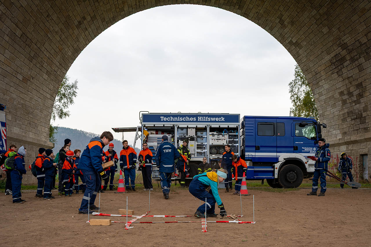 Wintergeländelauf der Jenaer Jugendfeuerwehren, Foto: Johannes Krey // THW Apolda Wintergeländelauf der Jenaer Jugendfeuerwehren, Foto: Johannes Krey // THW Apolda