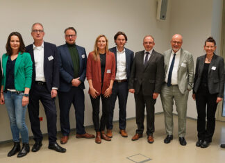 Universität Jena feiert 15 Jahre „Jena Center for Soft Matter“ Universität Jena würdigt 15 Jahre JCSM. Bilanz, Investitionen, Start-ups und Visionen für interdisziplinäre Soft-Matter-Forschung in Jena. Foto: Hüseyin Cetin // Uni Jena