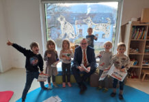 Stadt Jena beteiligt sich am bundesweiten Vorlestag Bundesweiter Vorlesetag 2025 – Vertreterinnen und Vertreter der Stadt und vom KSJ im Einsatz. Foto: KSJ Jena