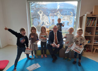 Stadt Jena beteiligt sich am bundesweiten Vorlestag Bundesweiter Vorlesetag 2025 – Vertreterinnen und Vertreter der Stadt und vom KSJ im Einsatz. Foto: KSJ Jena