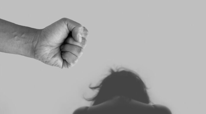 Unsichtbare Gewalt gegen Frauen sichtbar machen Grüne Jena informieren am 25.11. über psychische, verbale und digitale Gewalt. Aktionen, Beratung und Kundgebung gegen Gewalt an Frauen in Jena. Symbolfoto via Pixabay