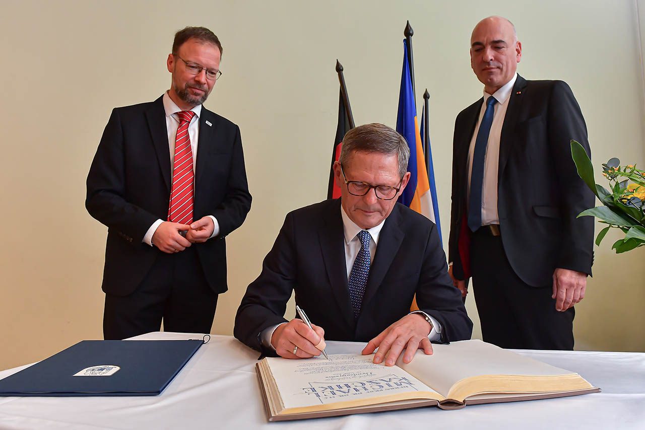 Prof. Michael Kaschke wird Ehrenbürger von Jena 1 Prof. Michael Kaschke ist Ehrenbürger der Stadt Jena. Foto: J.Scheere, Stadt Jena