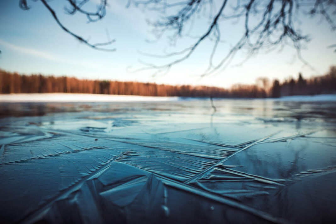 Achtung Lebensgefahr: Jena warnt vor Eis auf Gewässern. Foto via Pixabay Achtung Lebensgefahr: Jena warnt vor Eis auf Gewässern. Foto via Pixabay