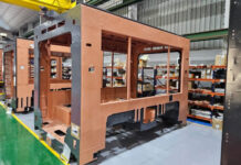 Effiziente Erneuerung. Neun neue Tramlink für Jena Effiziente Erneuerung. Neun neue Tramlink für Jena. Foto: Stadtwerke Jena