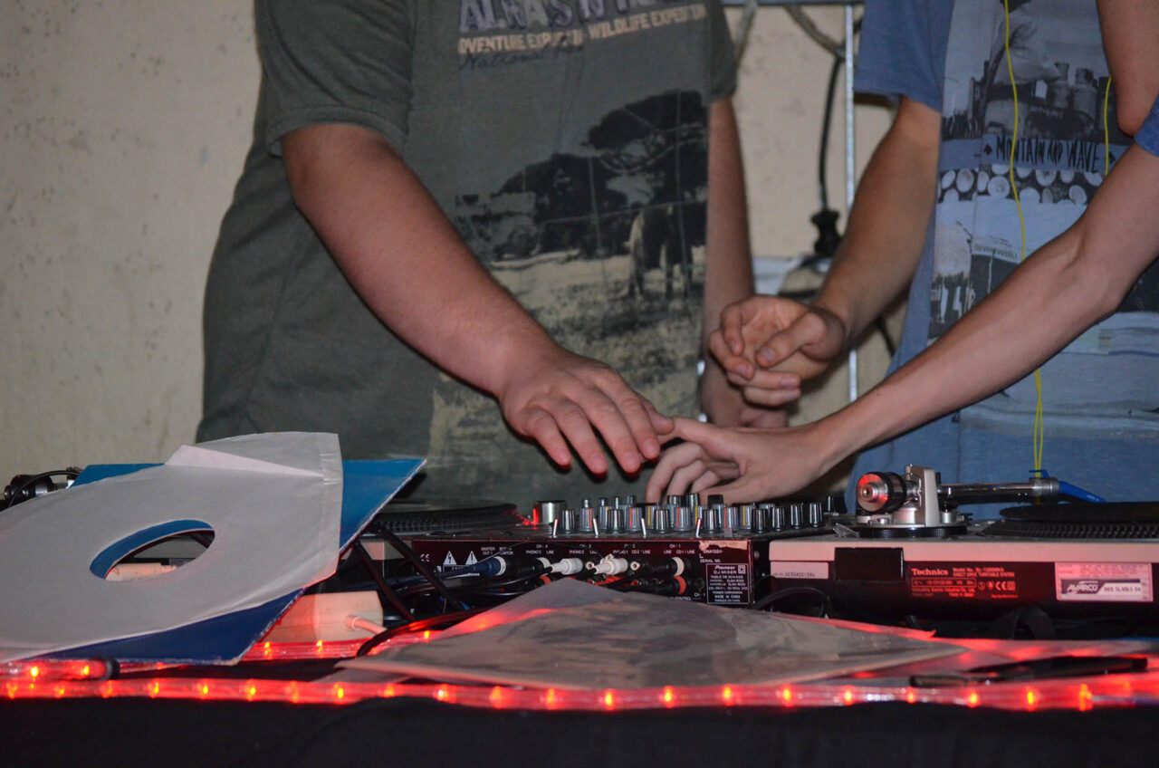 DJ-Workshop im Kassa vermittelt starkes Vinyl-Know-how. Foto: Frank Liebold, Jenafotografx