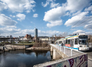 Gleisbau Oberaue startet 16.03. Straßenbahn fährt Umleitung. Gleisbau Oberaue startet 16.03. Straßenbahn fährt Umleitung. Foto: Frank Liebold, Jenafotografx