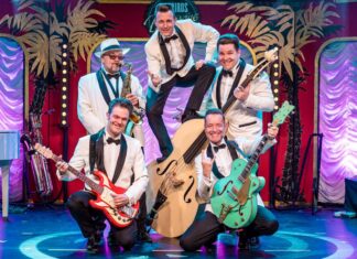 Burlesque Show Jena: Legendäre Revue 2027 im Volkshaus Firebirds Burlesque Show 2027 in Jena. Foto: Robert Jentzsch // JenaKultur