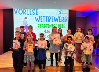 Elsa aus der Nordschule gewinnt Vorlesewettbewerb der 4. Klassen in Jena Lesewettbewerb Jena: Herausragendes Talent gewinnt. Foto: EAB Jena