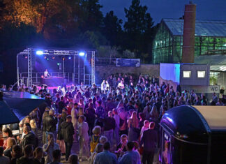 Uni-Sommerfest Jena lädt am Schillertag 2026 zum Feiern ein Uni-Sommerfest Jena lädt am Schillertag 2026 zum Feiern ein. Foto: J. Scheere // FSU