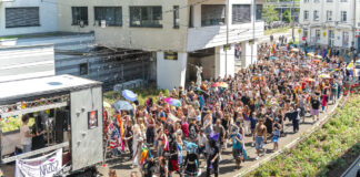 Jena feiert den größten CSD Thüringens mit über 4.000 Teilnehmenden Jena feiert den größten CSD Thüringens mit über 4.000 Teilnehmenden. Foto: Frank Liebold Fotografie, Jenafotografx