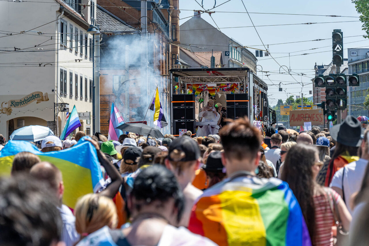 CSD Jena setzt Zeichen für Vielfalt. Foto; Frank Liebold Fotografie, Jenafotografx CSD Jena setzt Zeichen für Vielfalt. Foto; Frank Liebold Fotografie, Jenafotografx