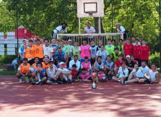 5. Bolzplatz Cup Jena: Starkes Zeichen für Fair Play 5. Bolzplatz Cup Jena. Gruppenfoto. Fotos: Sinah Schilling (Streetwork Lobeda)