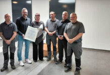 „Kontrolliertes Krematorium“ für Krematorium Jena Das Team vom Krematorium freut sich über das Gütesiegel „Kontrolliertes Krematorium“. Foto: KSJ Jena