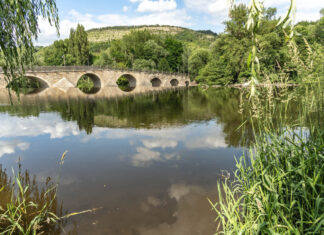 Baden in der Saale: Stadt Jena warnt vor Wehranlagen Baden in der Saale: Stadt Jena warnt vor Wehranlagen. Foto: Frank Liebold Fotografie
