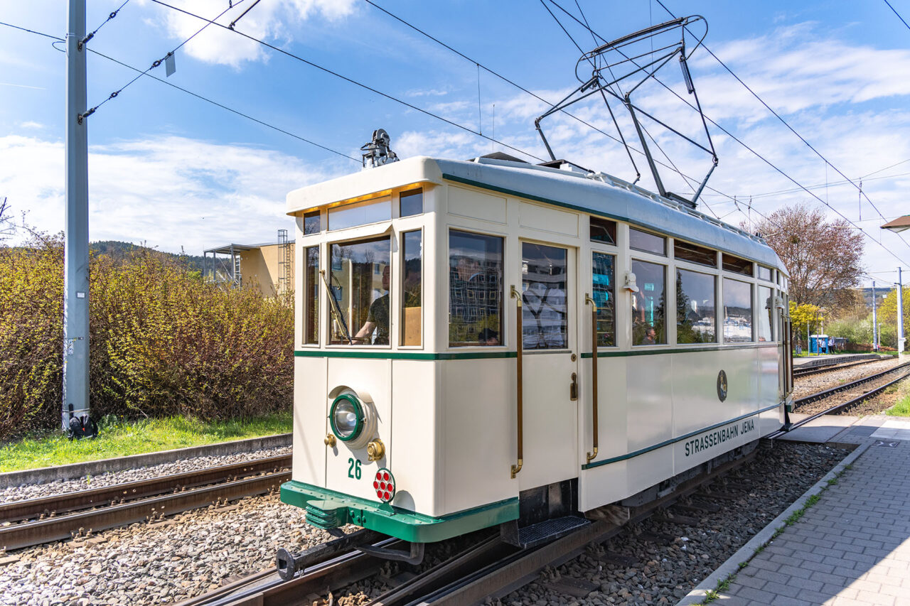 Historische Straßenbahnen Jena fahren zum Tag des offenen Denkmals. Foto: Frank Liebold Historische Straßenbahnen Jena fahren zum Tag des offenen Denkmals. Foto: Frank Liebold