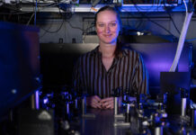 Berry-Krümmung mit Licht sichtbar machen: Jena und Regensburg entwickeln optisches Verfahren Berry-Krümmung mit Licht messen: Neues Verfahren aus Jena. Foto: Nicole Nerger // Uni Jena